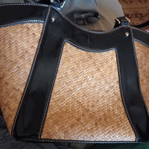 Etienne Collection Woven Rattan And Faux Black Leather Handbag - Picture 5 of 8